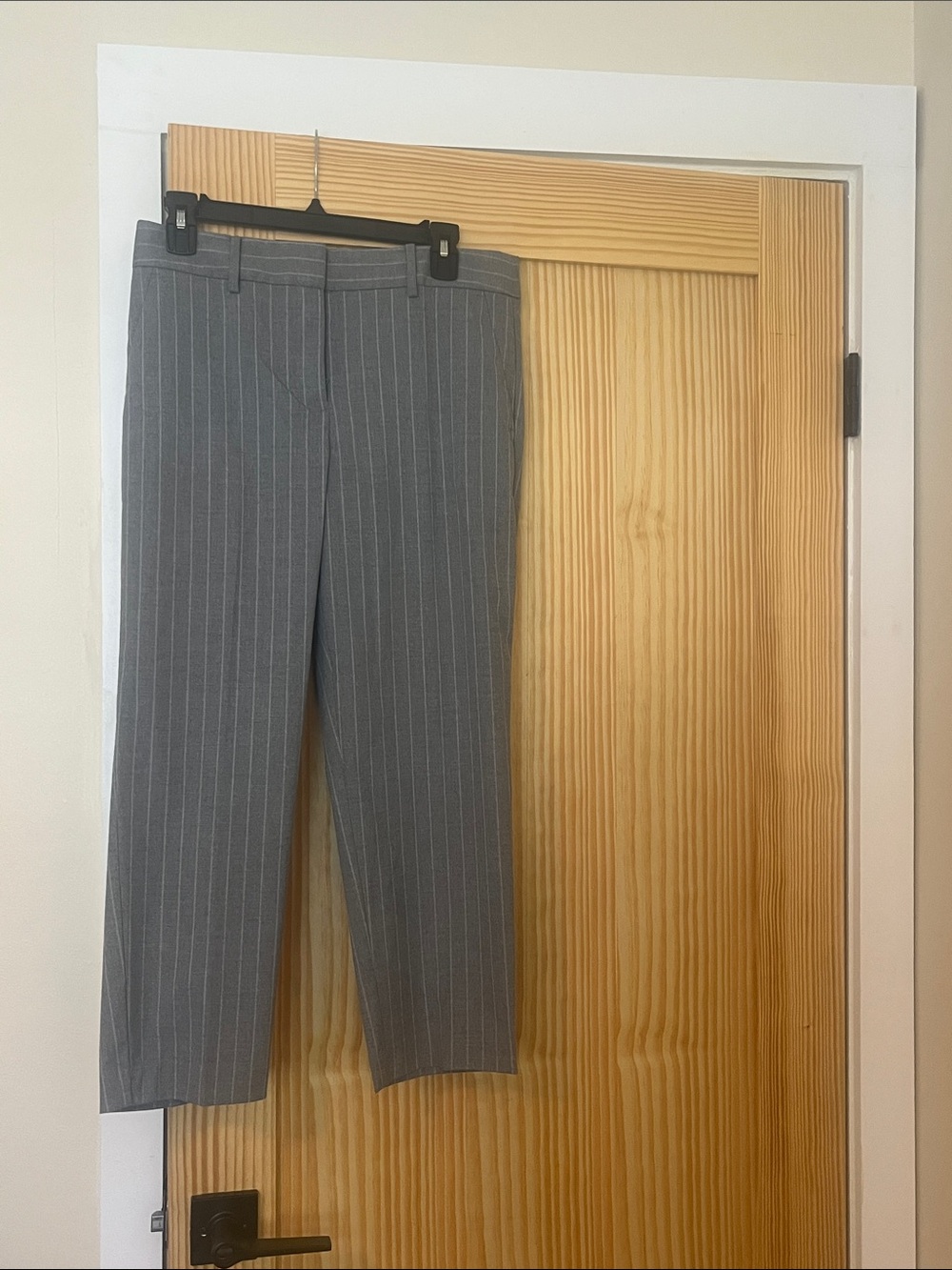LOFT Gray Pinstripe Women’s Dress Pants
